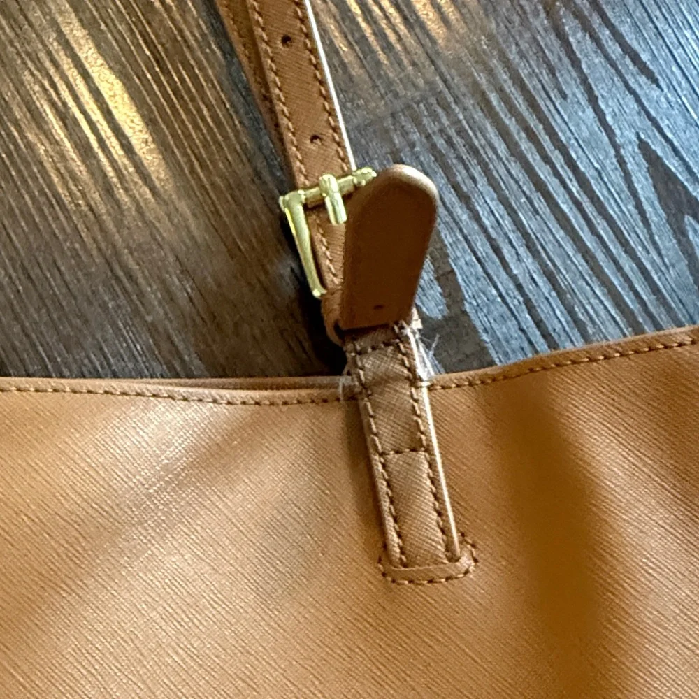 Tory Burch Camel Leather Tote - Picture 7 of 13